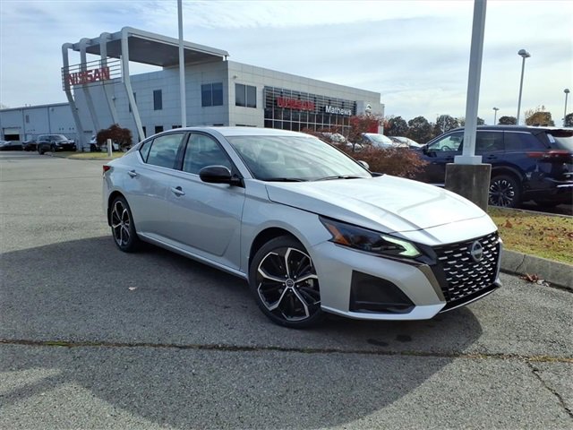 New 2025 Nissan Altima 2.5 SR image 1