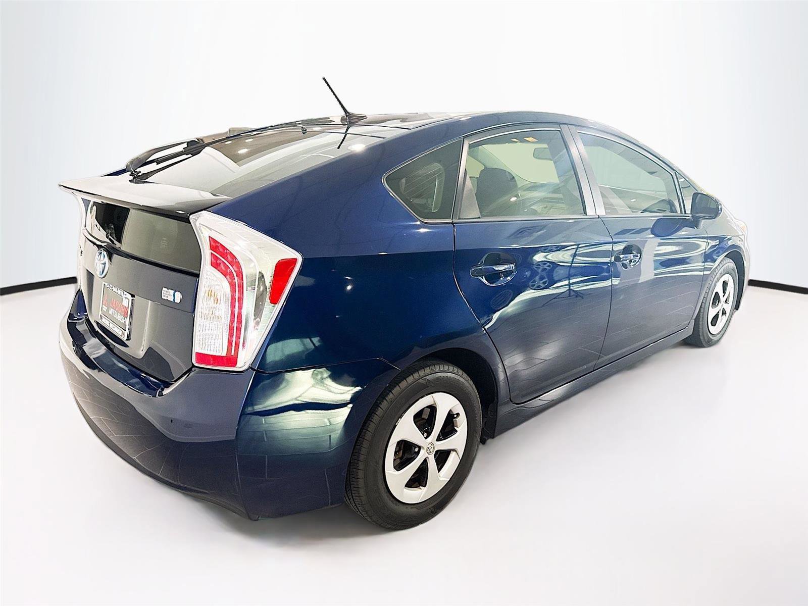 Used 2014 Toyota Prius Four image 5