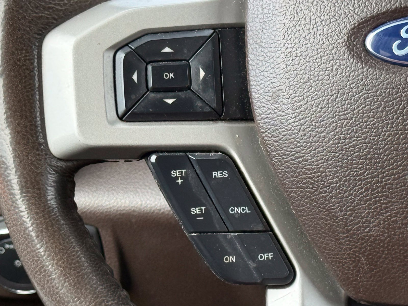 Used 2018 Ford F150 King Ranch w/ Equipment Group 601A Luxury AWD/4WD image 33