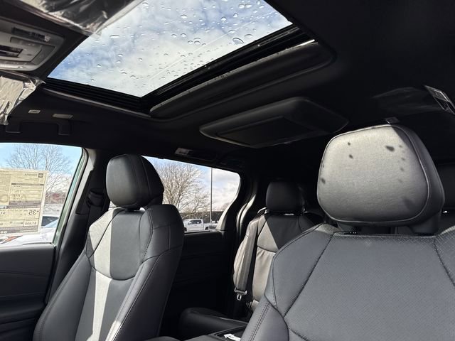 New 2026 Toyota Sienna Platinum image 19