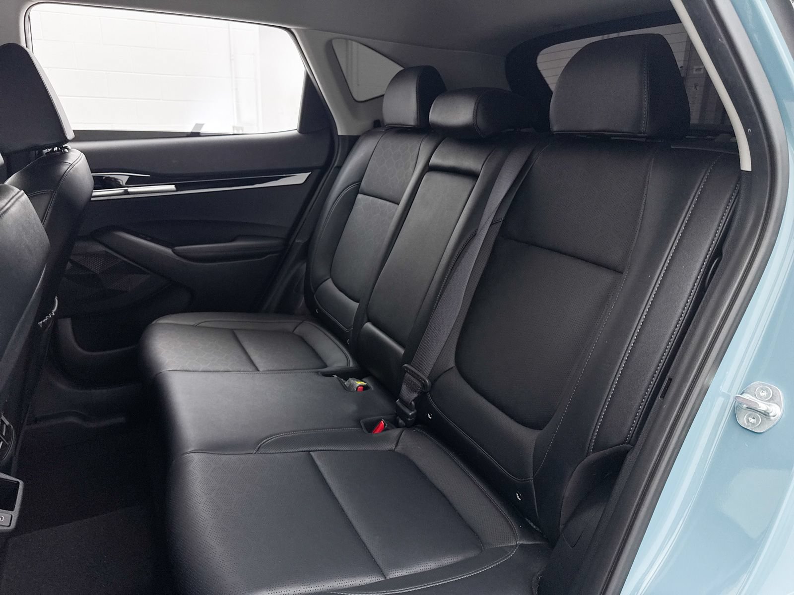 Certified 2024 Kia Seltos EX FWD image 30