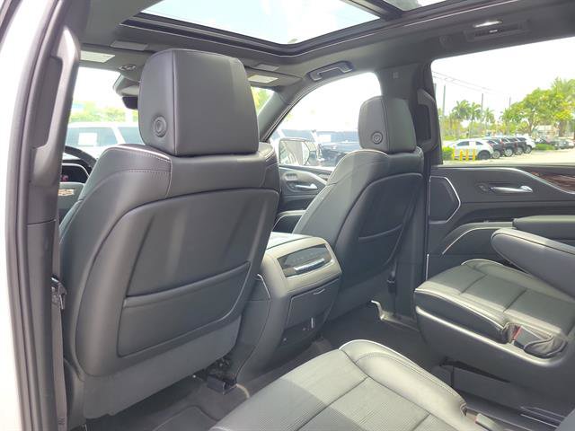 Certified 2023 Cadillac Escalade Premium Luxury AWD/4WD image 11