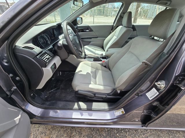 Used 2017 Honda Accord LX image 9