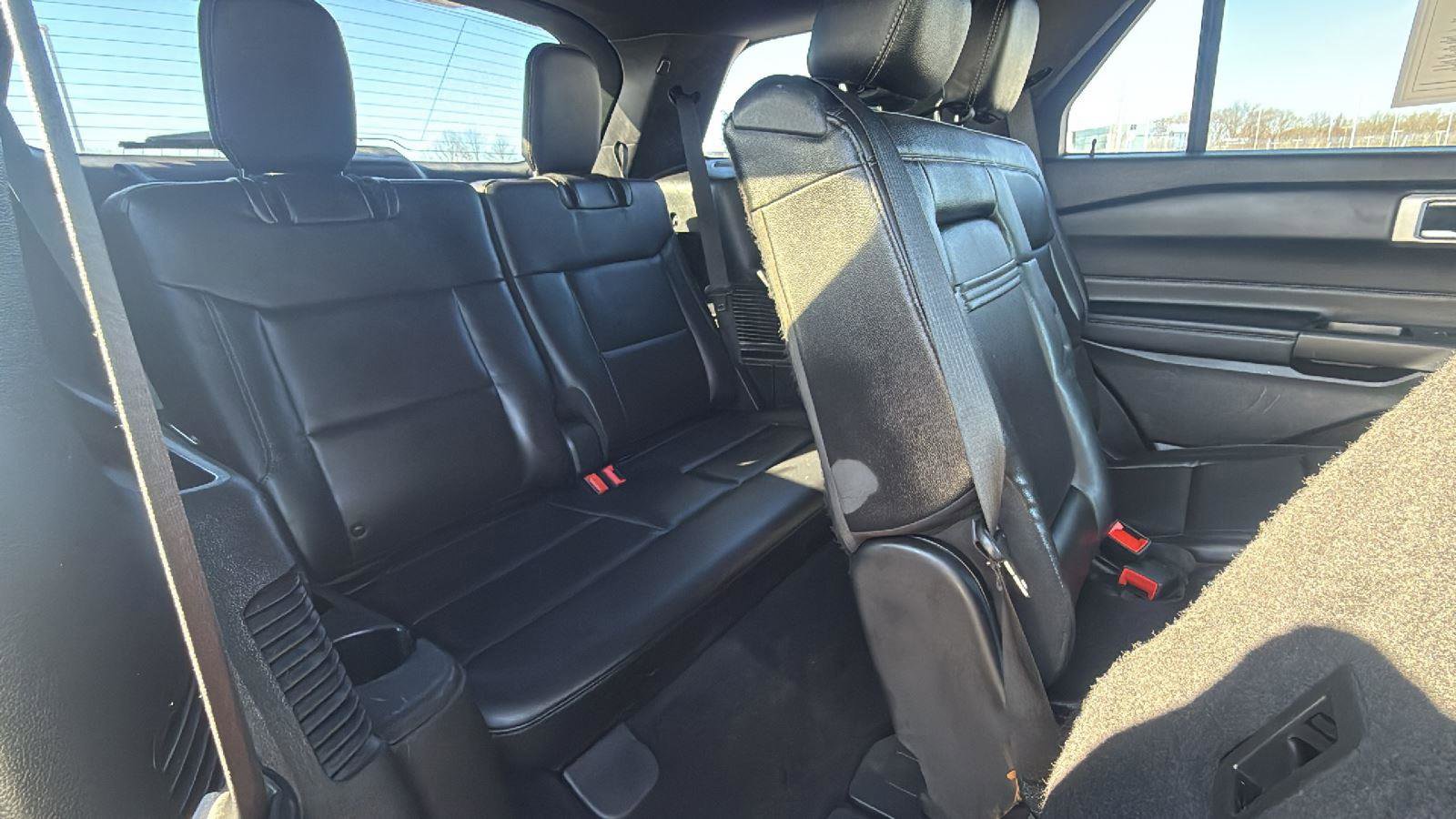 Used 2020 Ford Explorer XLT w/ Equipment Group 202A image 24