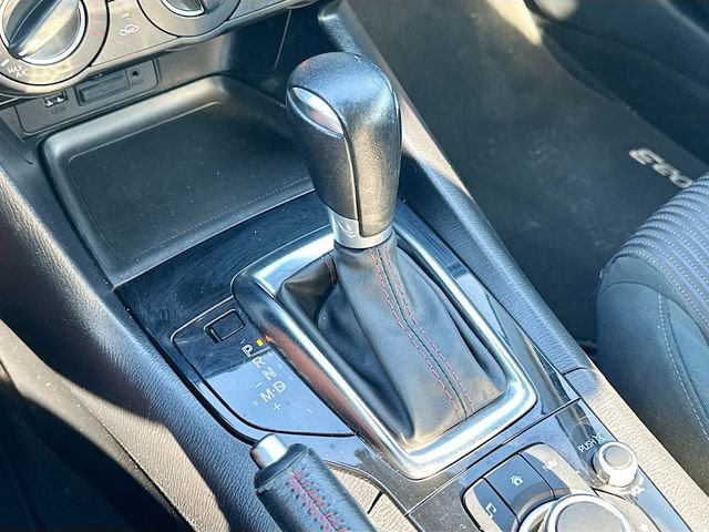 Used 2015 MAZDA MAZDA3 i Touring image 16