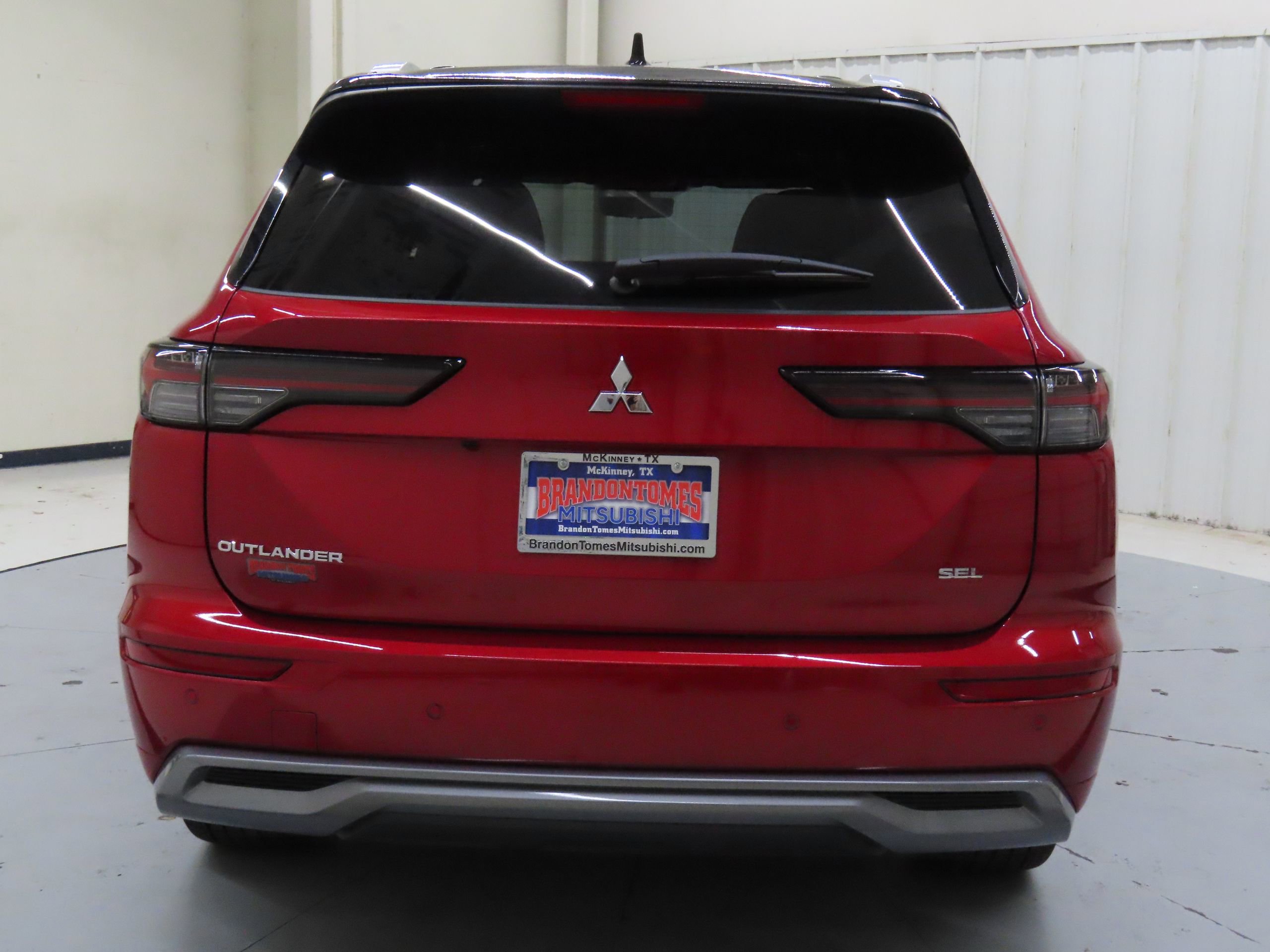 New 2025 Mitsubishi Outlander SEL image 4