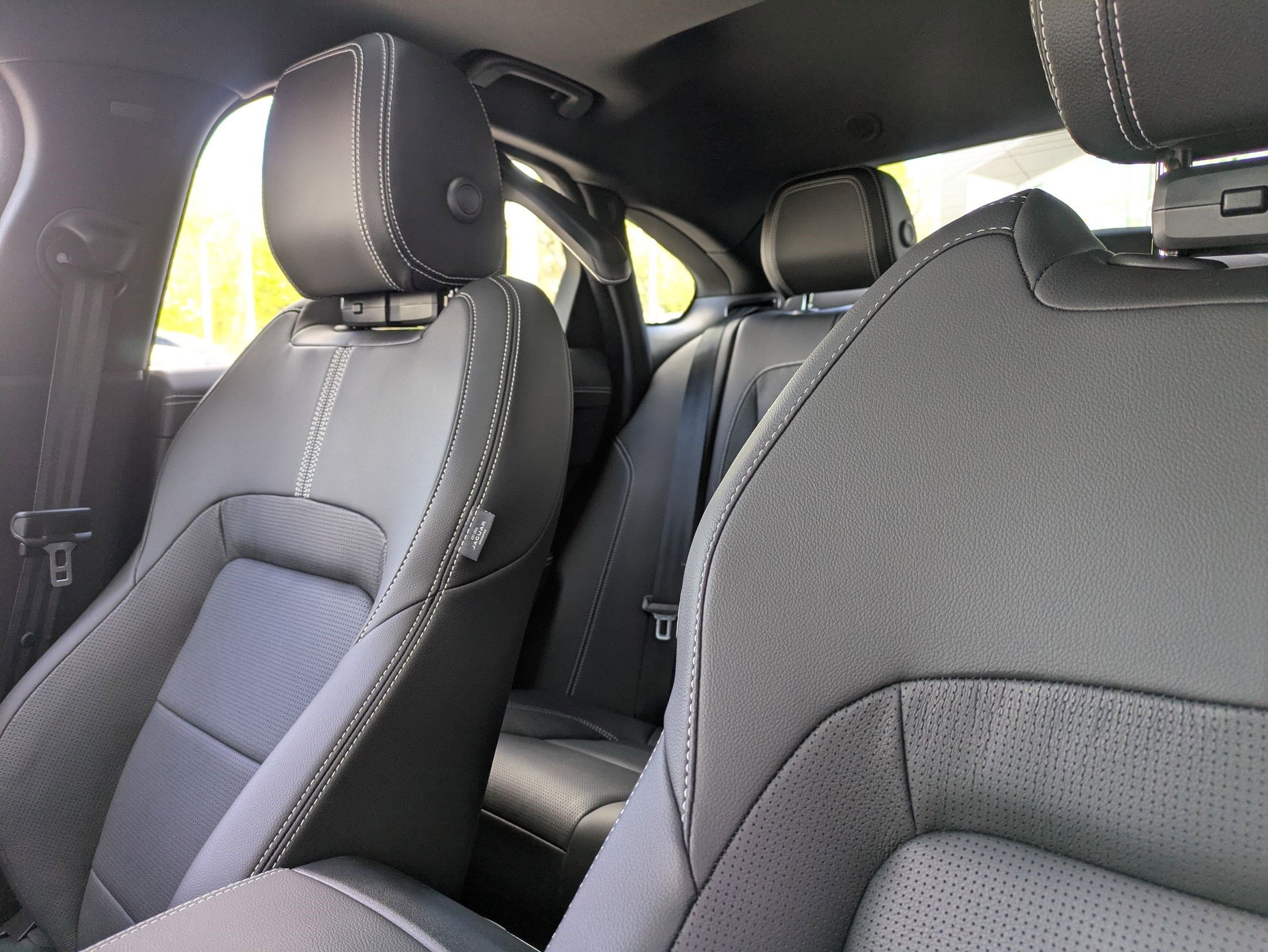 Used 2024 Jaguar XF R-Dynamic SE image 28