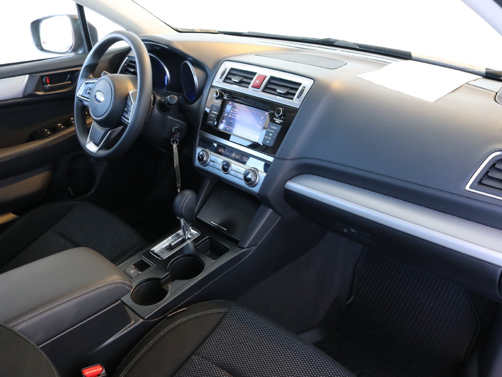 Used 2019 Subaru Outback 2.5i AWD/4WD image 41