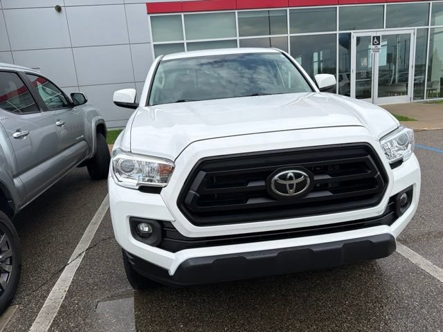 Used 2023 Toyota Tacoma SR AWD/4WD image 3