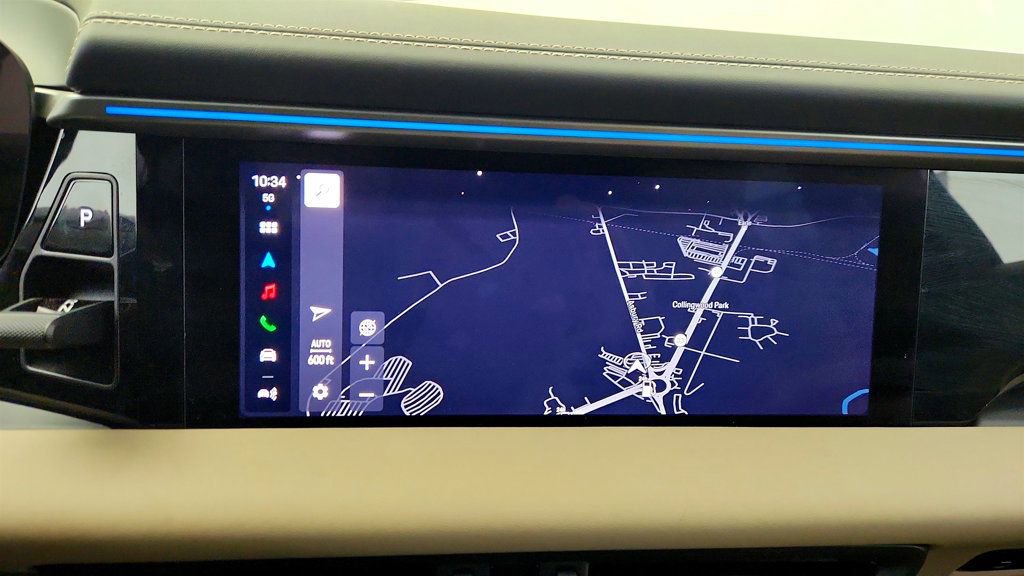 Used 2025 Porsche Macan 4S Electric image 20