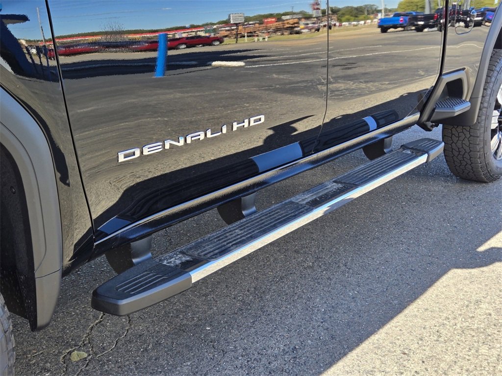 New 2026 GMC Sierra 2500 Denali w/ Technology Package image 9