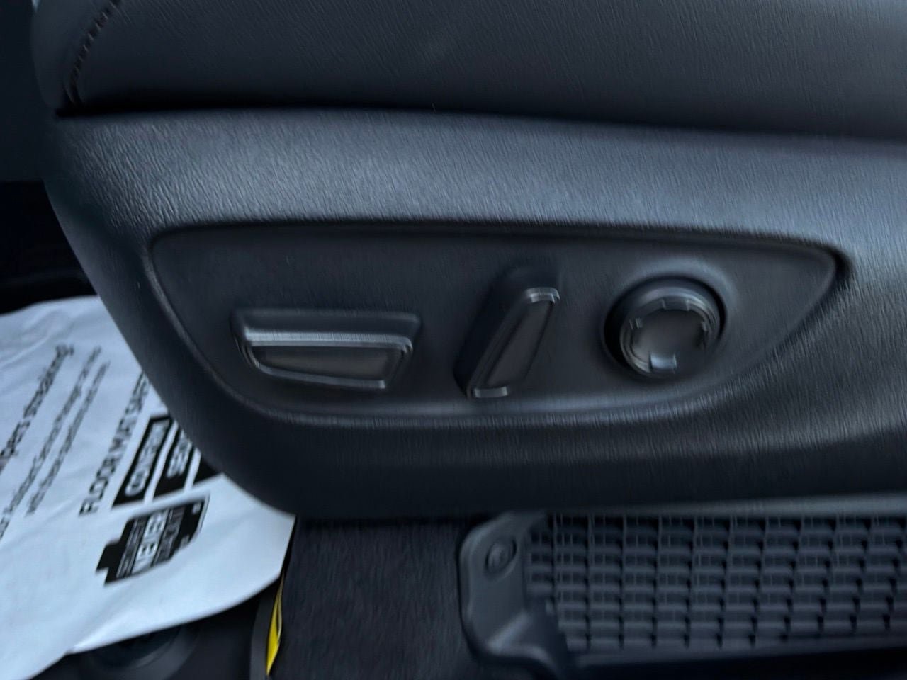 New 2026 Toyota Sienna Limited AWD/4WD image 10
