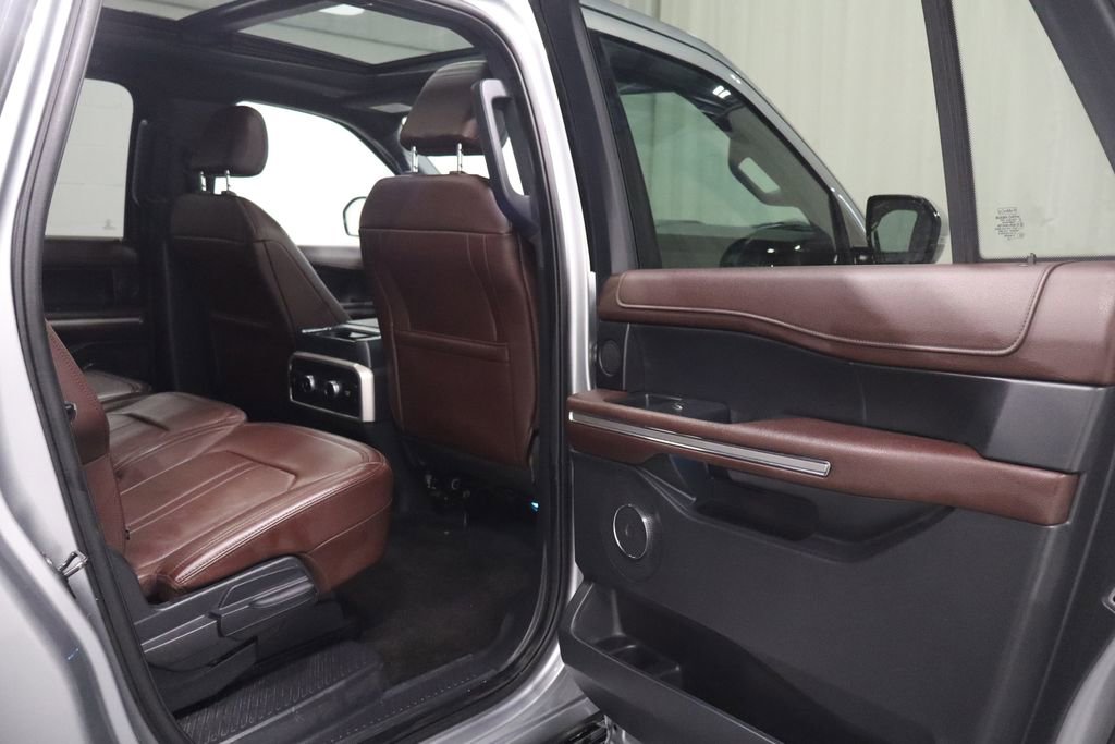 Used 2022 Ford Expedition Max Limited image 17
