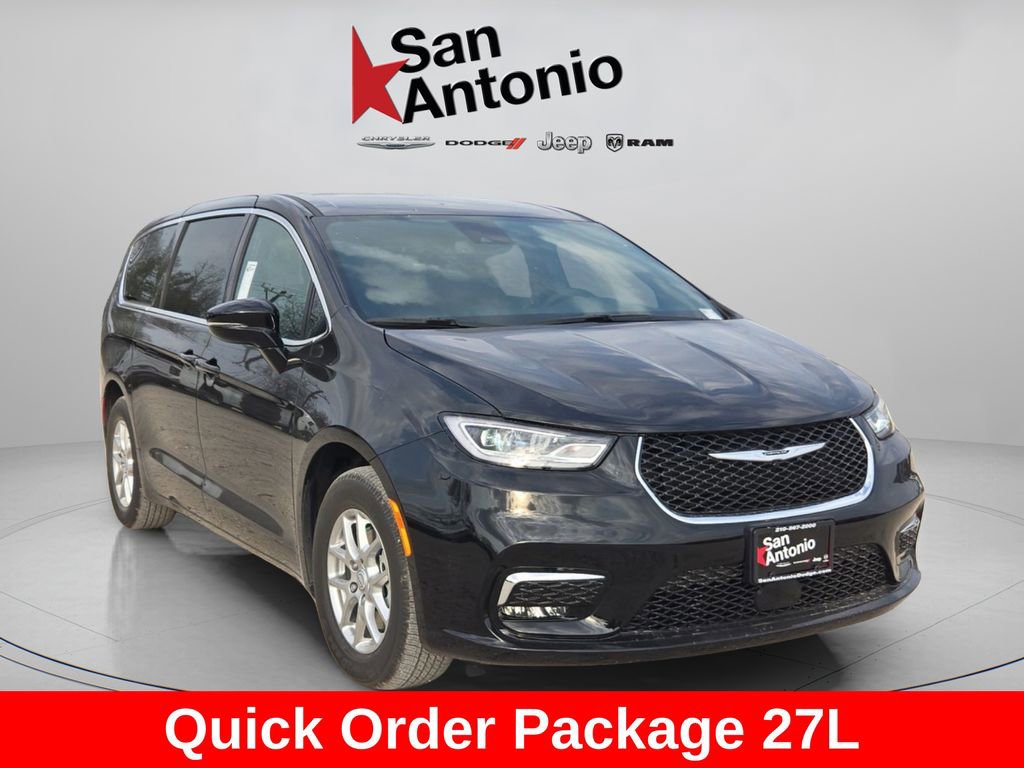 New 2026 Chrysler Pacifica Select FWD image 2