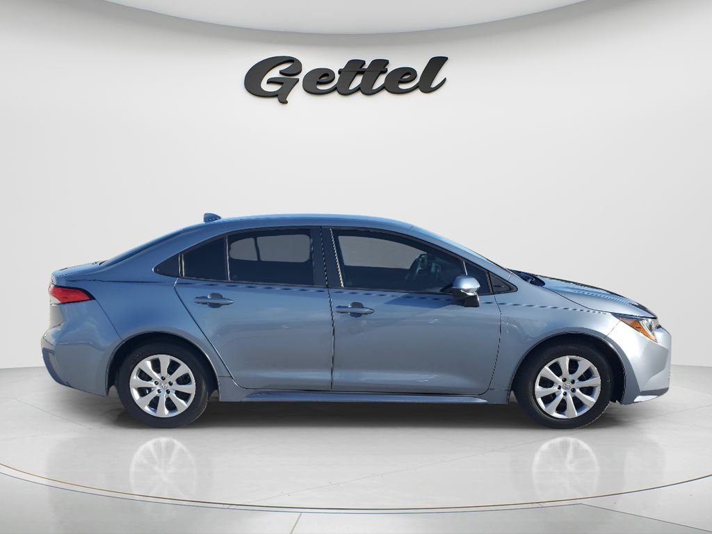 Certified 2021 Toyota Corolla LE FWD image 4