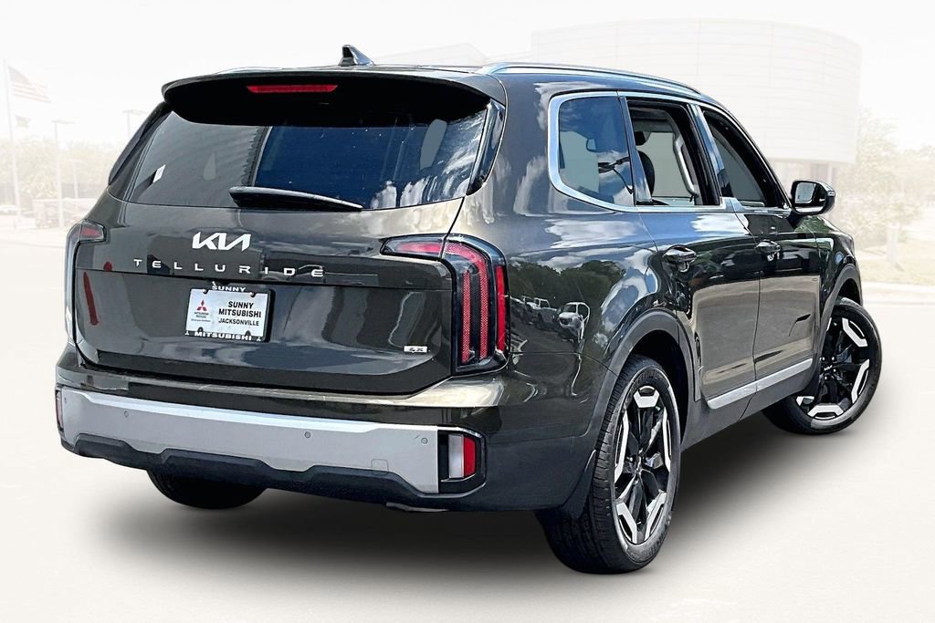 Used 2023 Kia Telluride EX AWD/4WD image 5