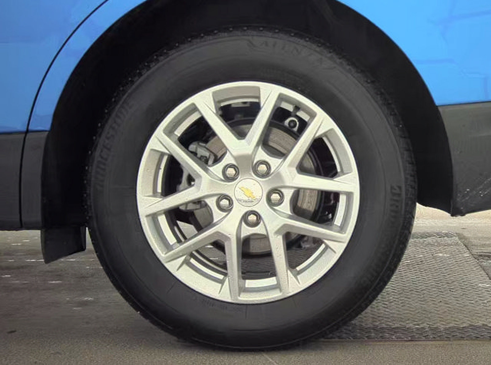 Certified 2024 Chevrolet Equinox LT AWD/4WD image 16