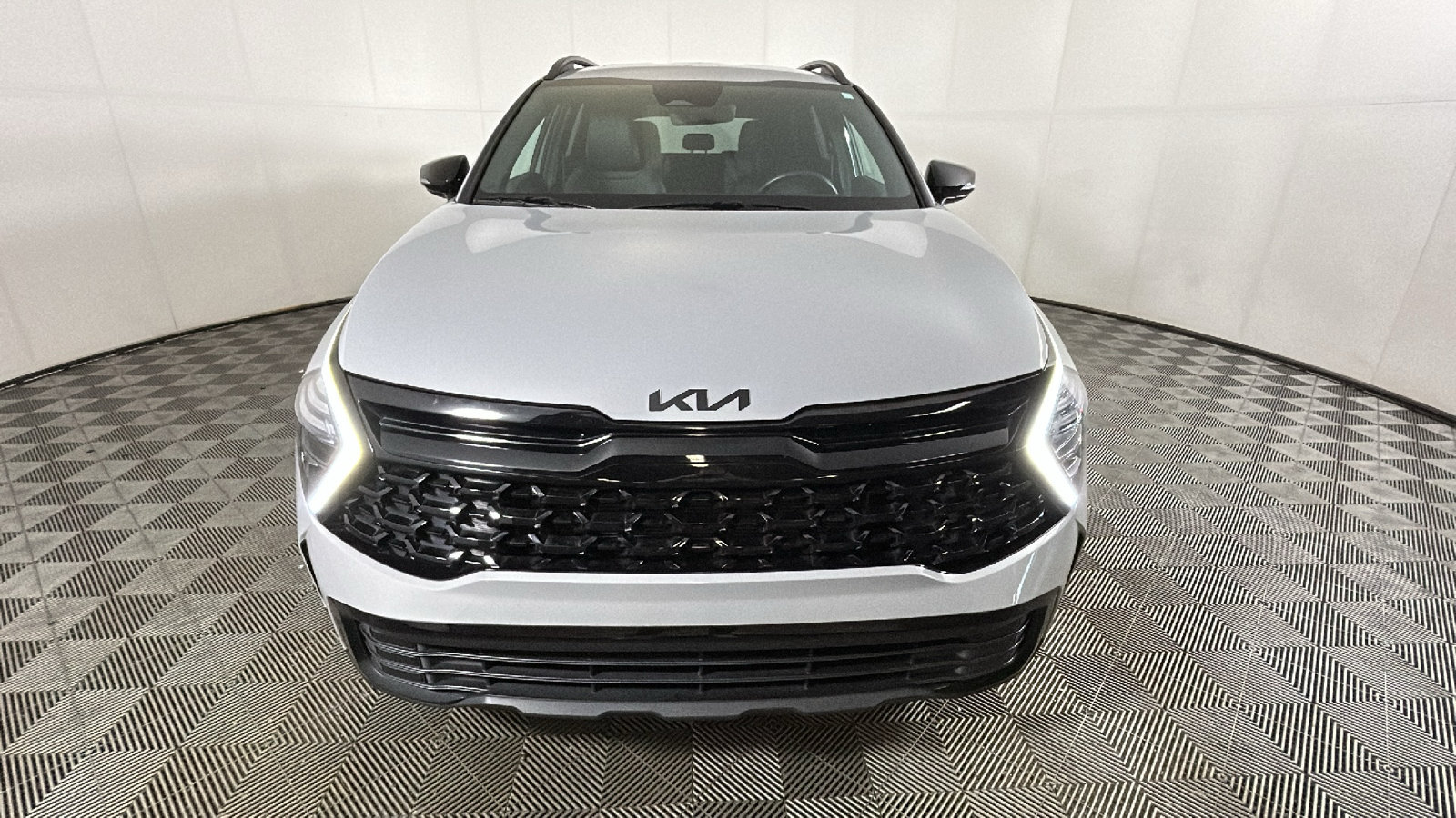 Used 2025 Kia Sportage X-Line AWD/4WD image 9