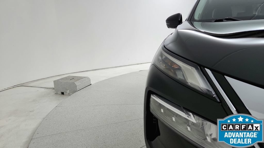 Used 2023 Nissan Rogue SL w/ SL Premium Package FWD image 13