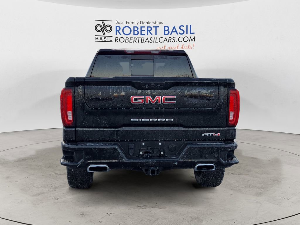 Used 2023 GMC Sierra 1500 AT4 w/ AT4 Premium Package image 4