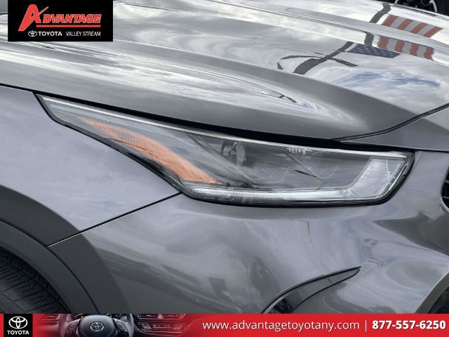 Used 2024 Toyota Highlander XSE AWD/4WD image 12