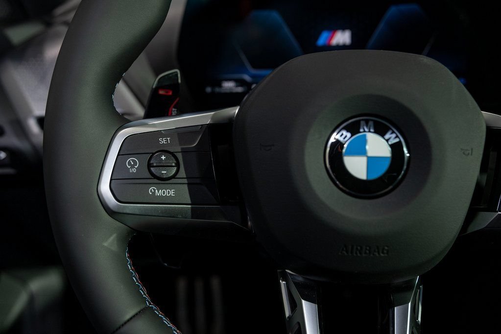 Used 2026 BMW M235i xDrive w/ Technology Package AWD/4WD image 24