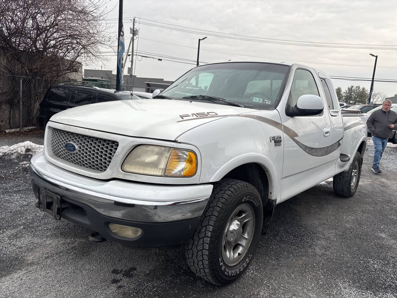 Used 1999 Ford F150 XLT AWD/4WD image 1