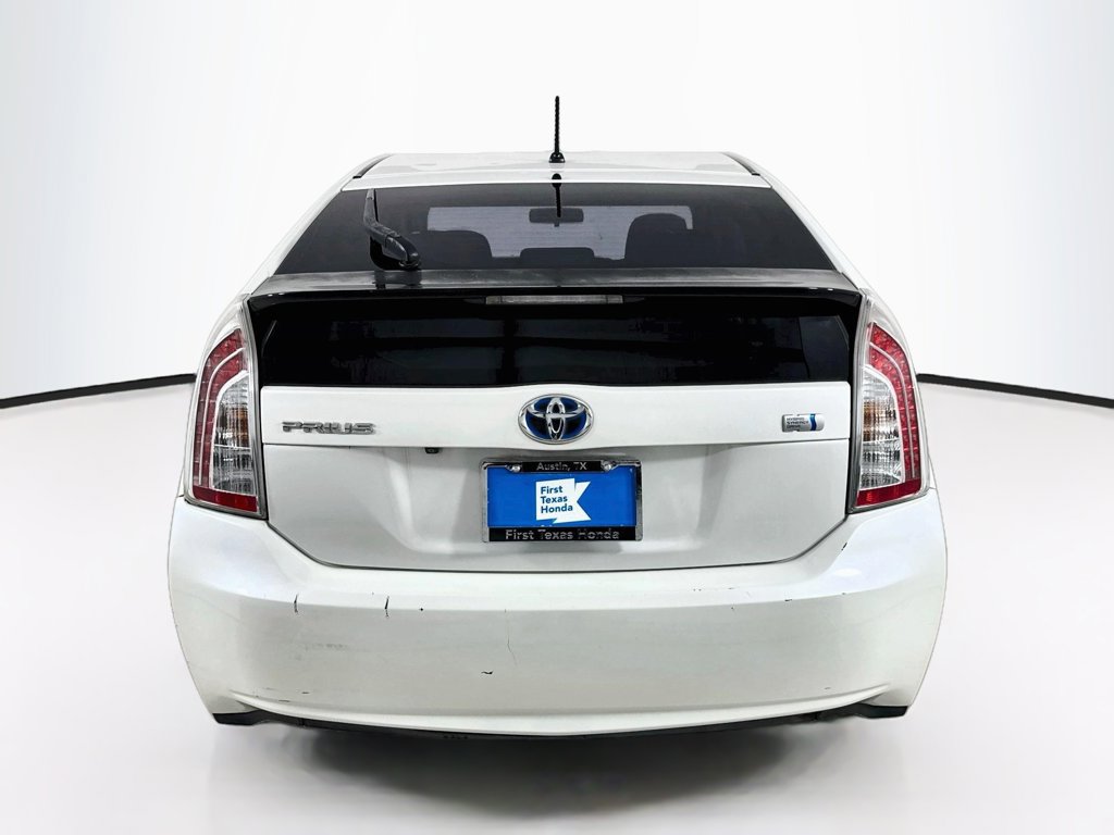 Used 2015 Toyota Prius Two FWD image 6