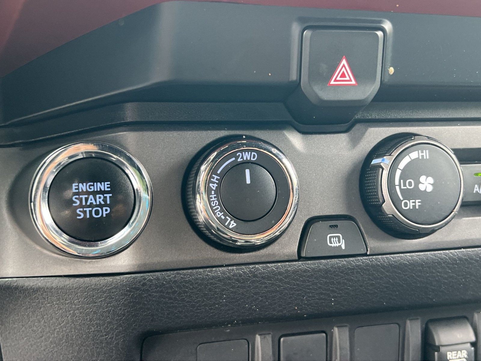 Used 2019 Toyota Tacoma TRD Off-Road AWD/4WD image 28