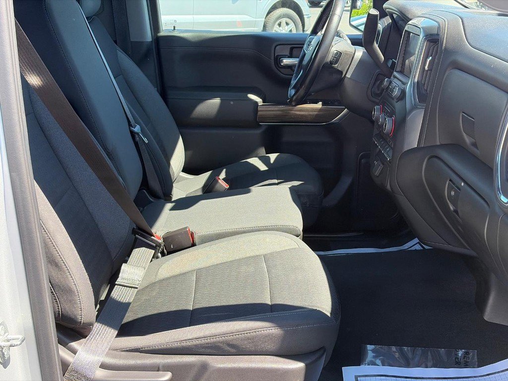 Used 2022 Chevrolet Silverado 1500 LT AWD/4WD image 17