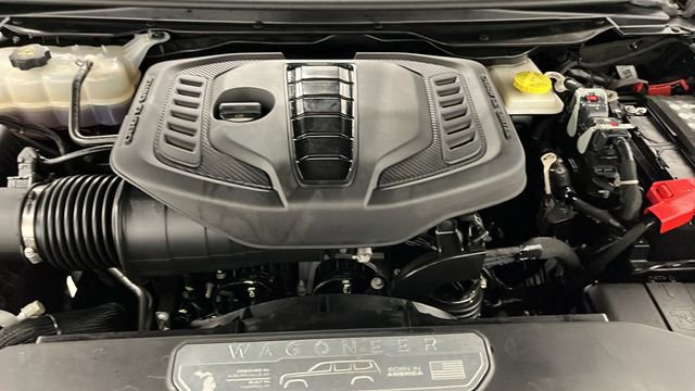 Used 2023 Jeep Wagoneer 4WD image 26