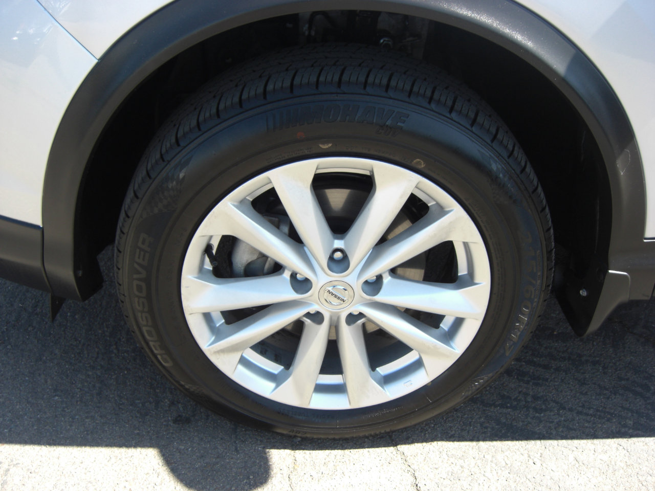 Used 2017 Nissan Rogue Sport S w/ S Appearance Package image 3