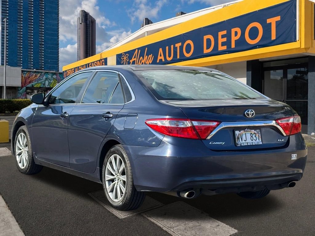 Used 2015 Toyota Camry XLE FWD image 3