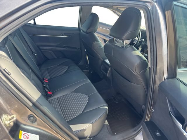 Used 2019 Toyota Camry SE FWD image 12