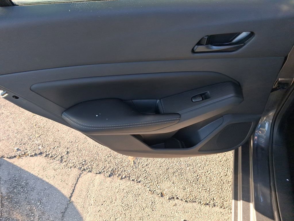 Used 2025 Nissan Altima 2.5 SV w/ SV Premium Package image 11