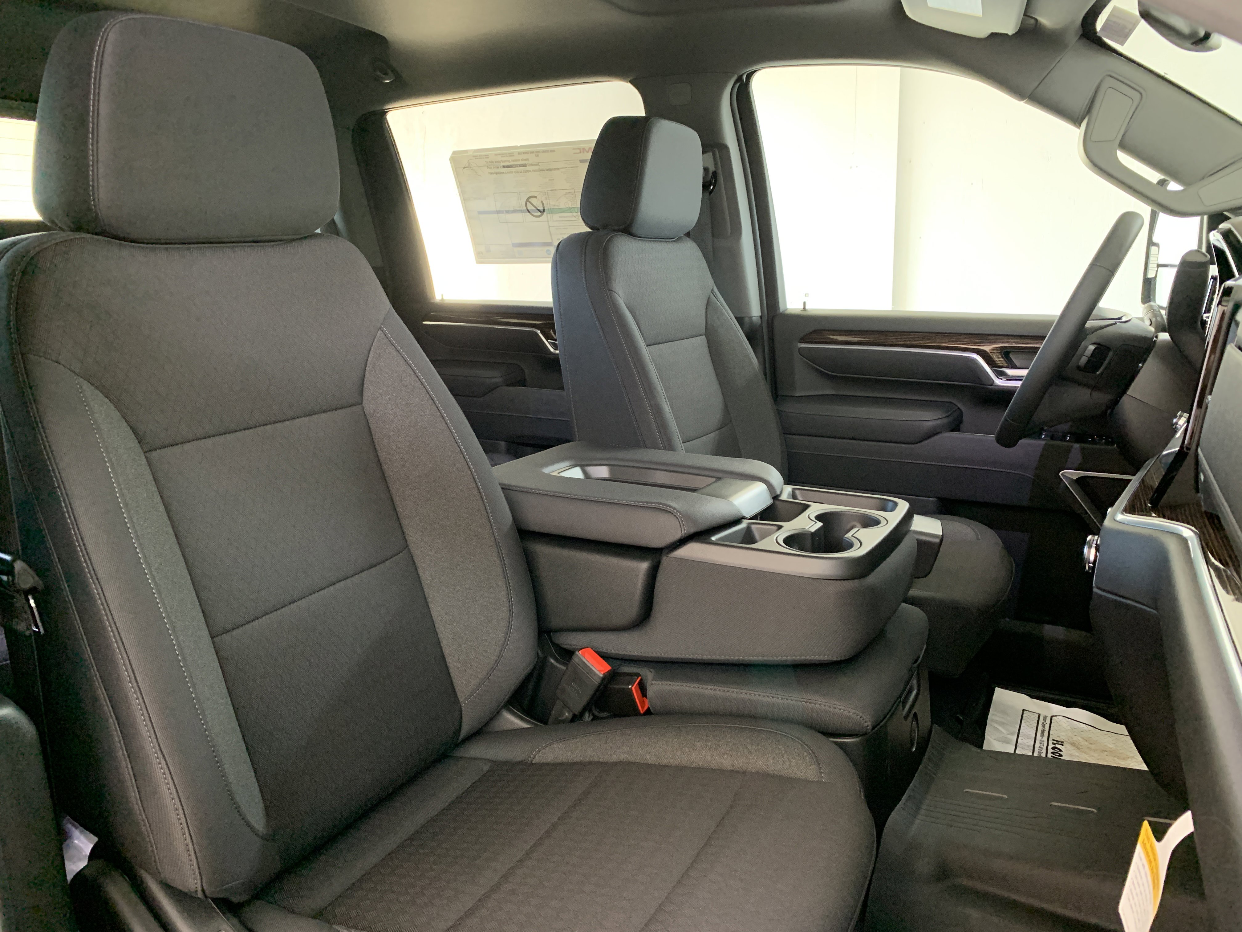 New 2026 GMC Sierra 2500 SLE image 35