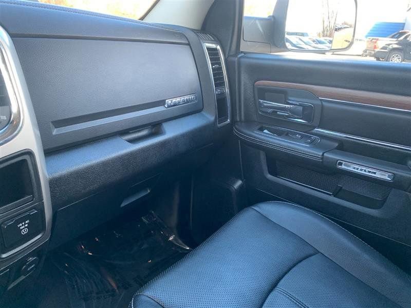 Used 2018 RAM 1500 Laramie image 28