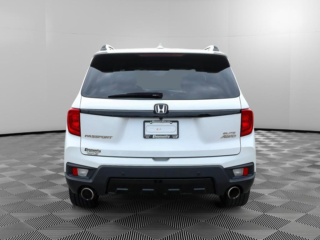 Used 2023 Honda Passport Elite image 6