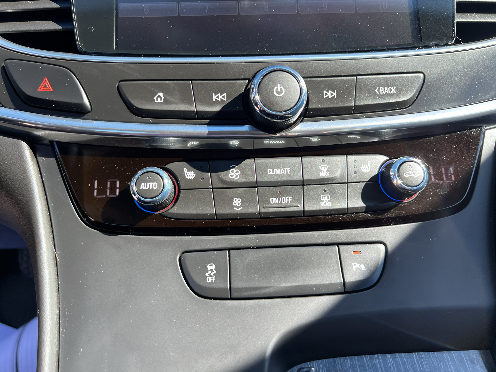 Used 2018 Buick LaCrosse Essence w/ Sights and Sounds Package FWD image 17