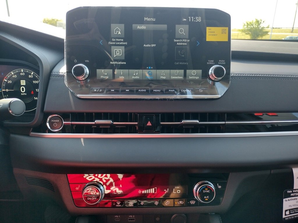 New 2025 Mitsubishi Outlander SE image 3