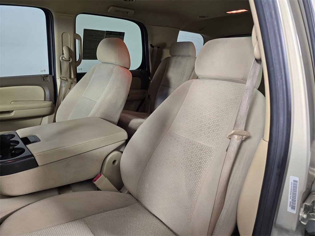 Used 2008 GMC Yukon SLE w/ Exterior Appearance Package image 26