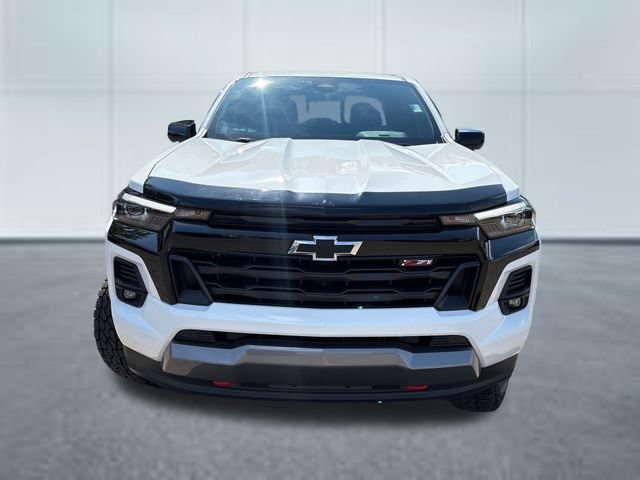 Used 2024 Chevrolet Colorado Z71 w/ Z71 Convenience Package 2 AWD/4WD image 6