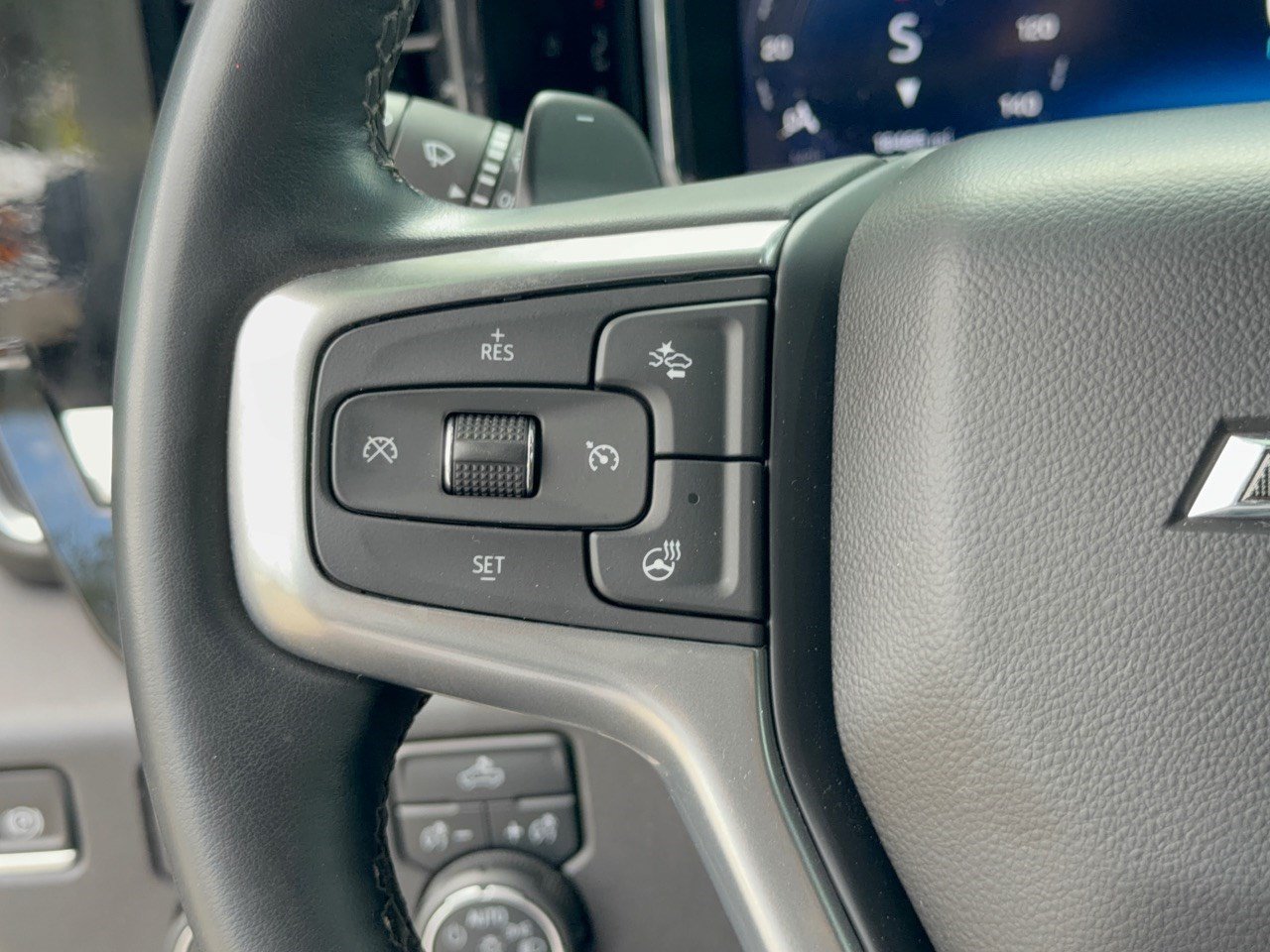 Used 2024 Chevrolet Silverado 1500 RST w/ Texas Edition Plus RWD image 18