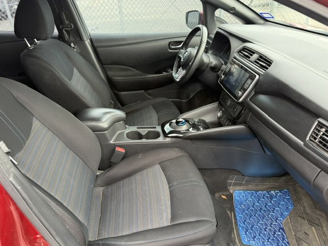 Used 2022 Nissan Leaf SV image 20