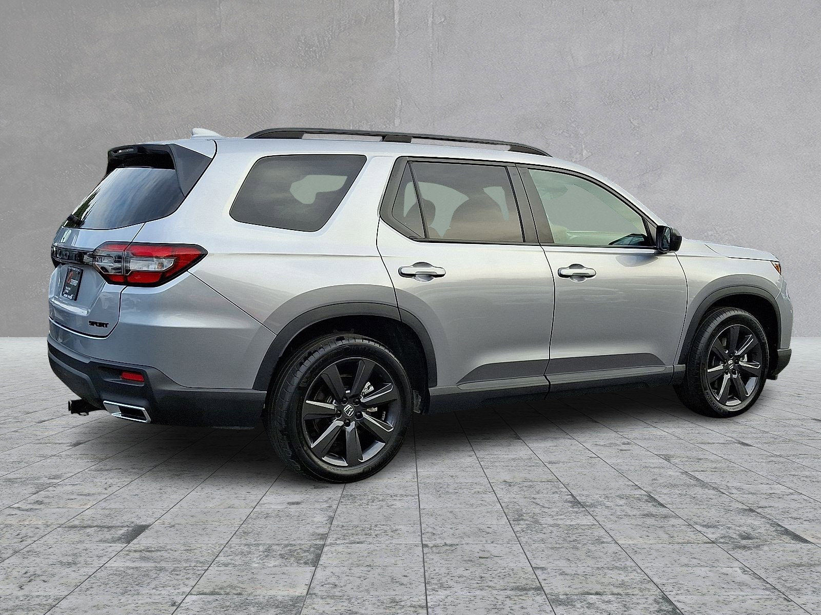 Used 2025 Honda Pilot Sport image 12