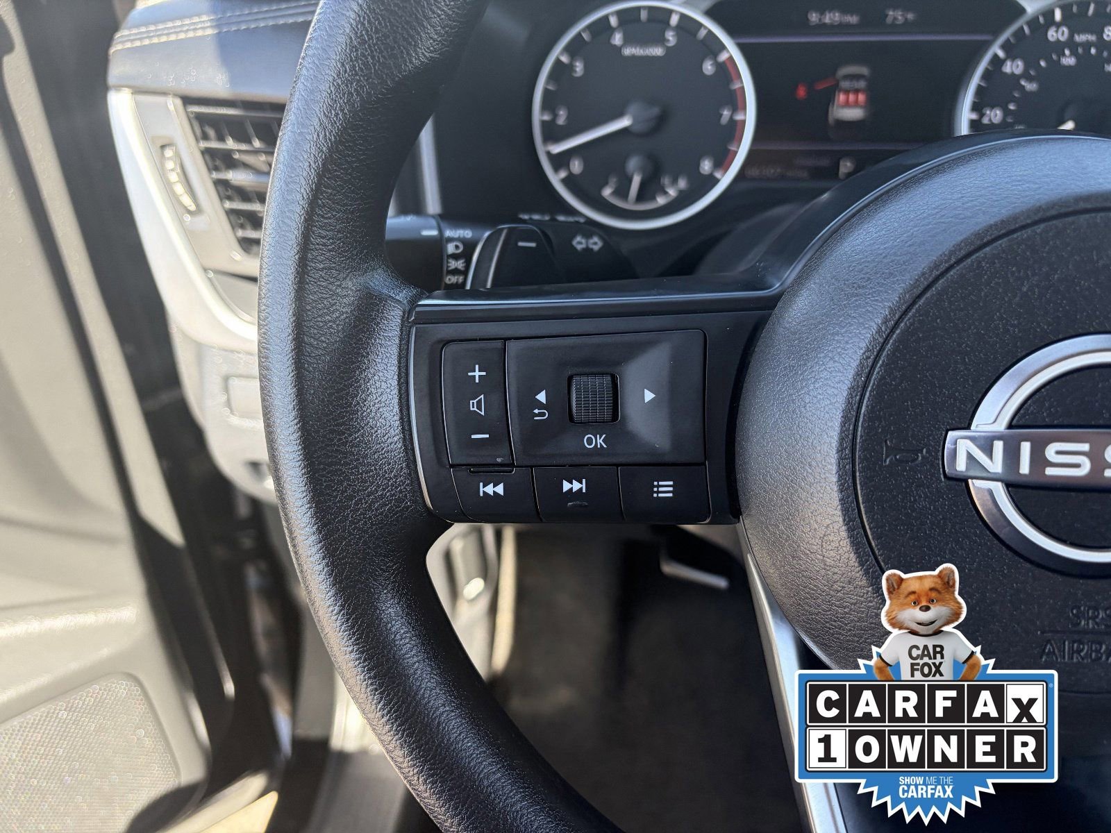 Used 2024 Nissan Rogue S image 25