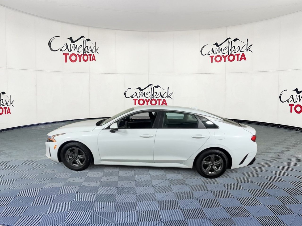 Used 2022 Kia K5 LXS FWD image 8