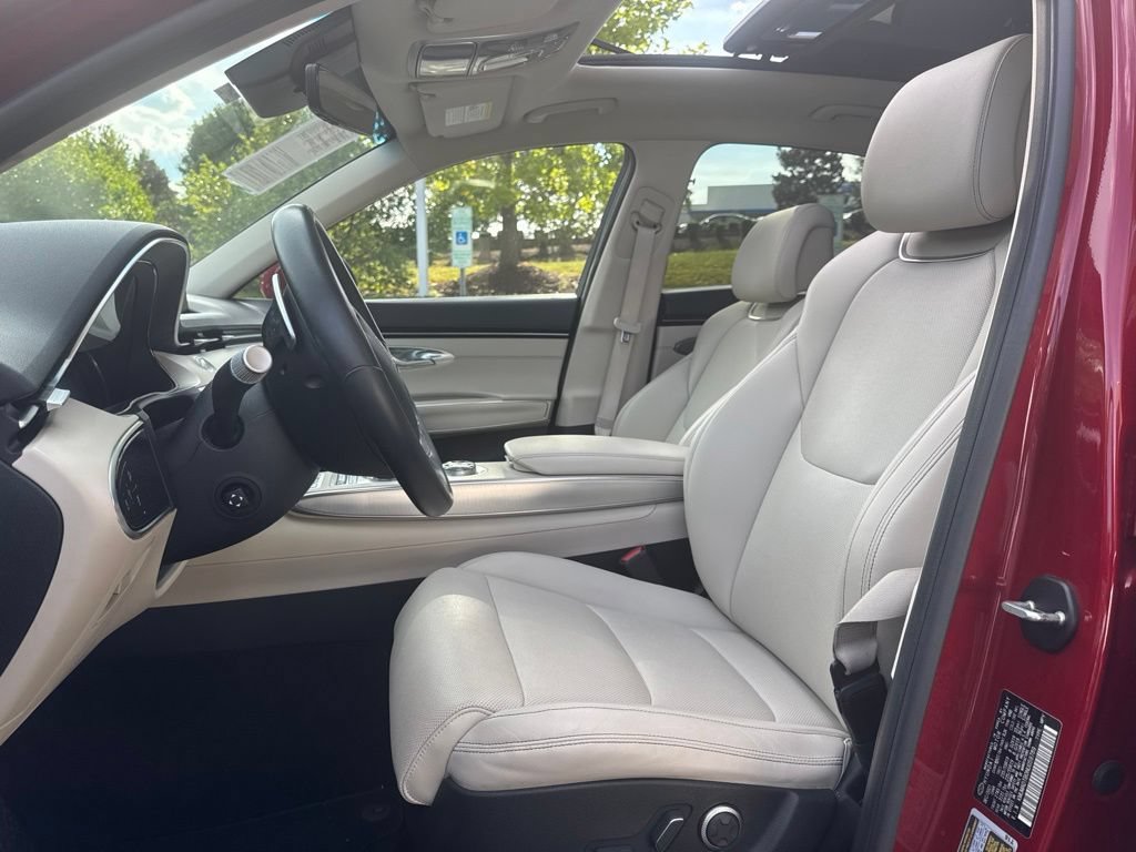 Used 2022 Genesis GV70 2.5T w/ Select Package AWD/4WD image 9