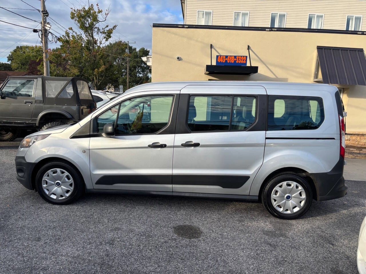 Used 2015 Ford Transit Connect XL image 8