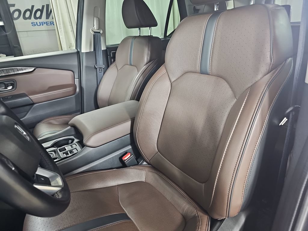 Used 2023 Honda Pilot Elite image 21